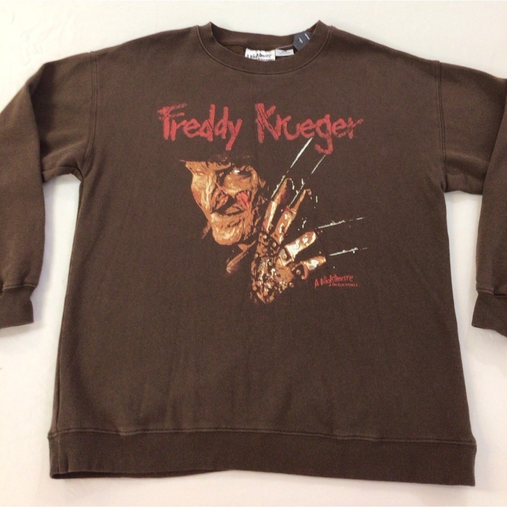 NWT A NIGHTMARE ON ELM STREET Brown Freddy Krueger Swrstshirt, Size Medium - Picture 10 of 16